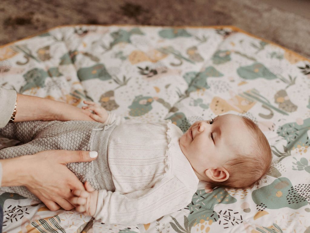 Normálisan fejlődik a kisbabám? Mozgásfejlődés újszülött kortól 1 éves korig, szakmai tippek és tanácsok szakértőtől