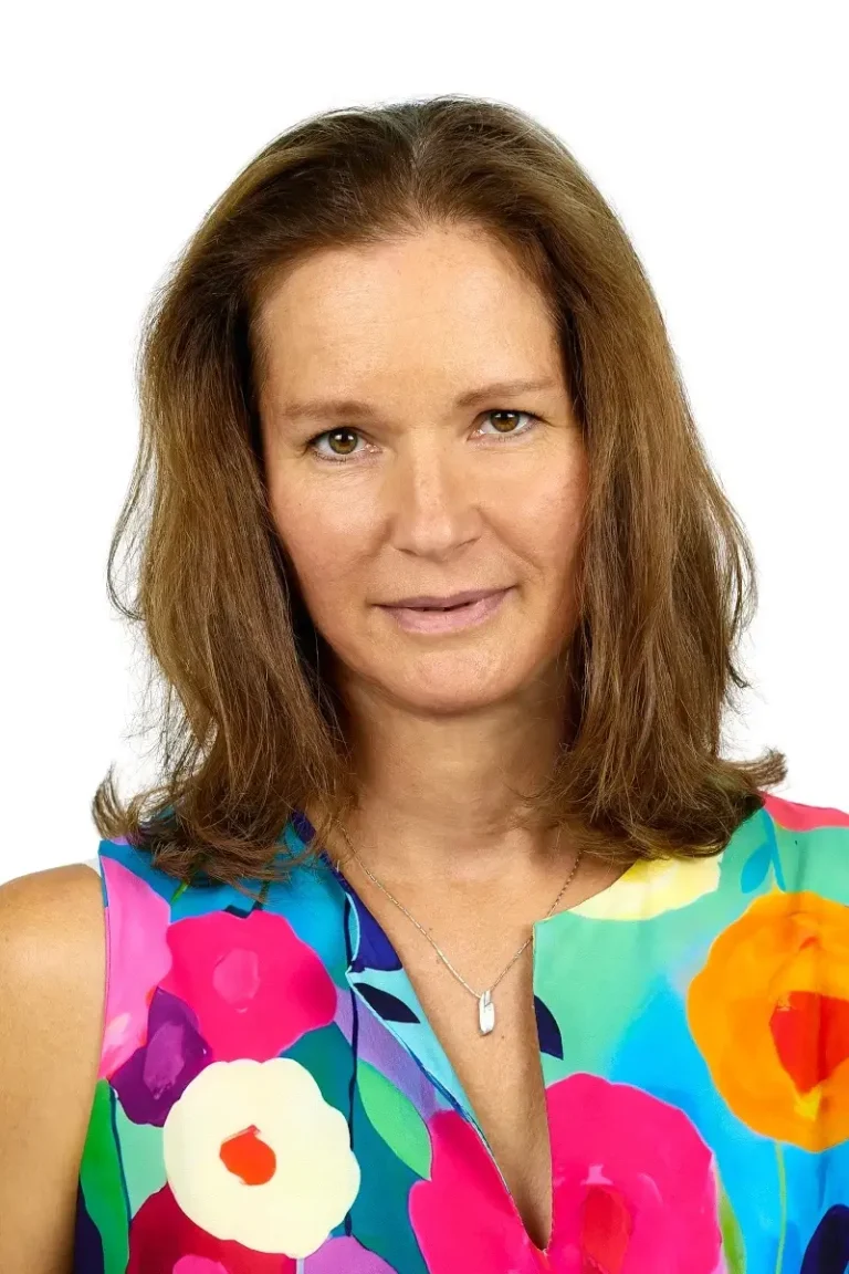 Dr. Papp Eszter